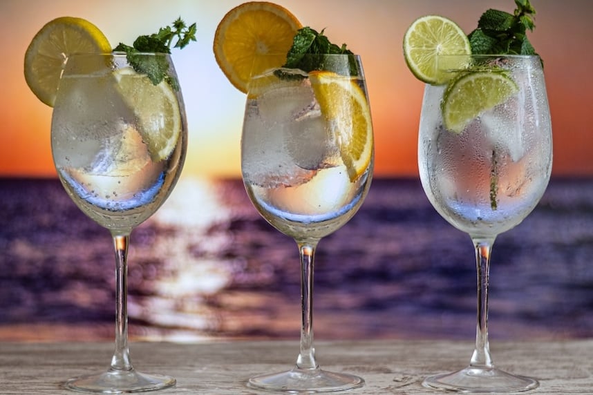 5 cocktail a base di Gin che ti svoltano lestate